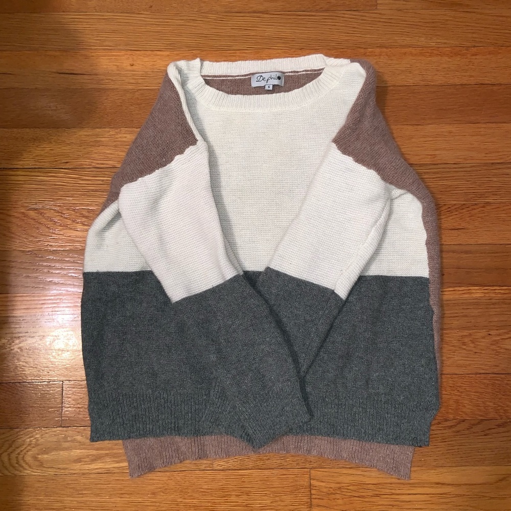 Women’s  color block sweater size small